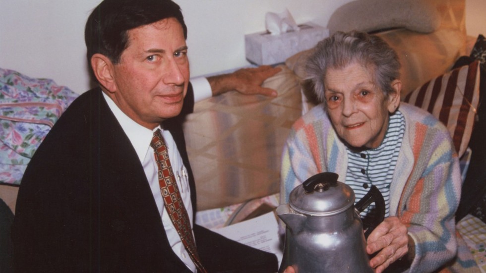 1999 - coffeepot
